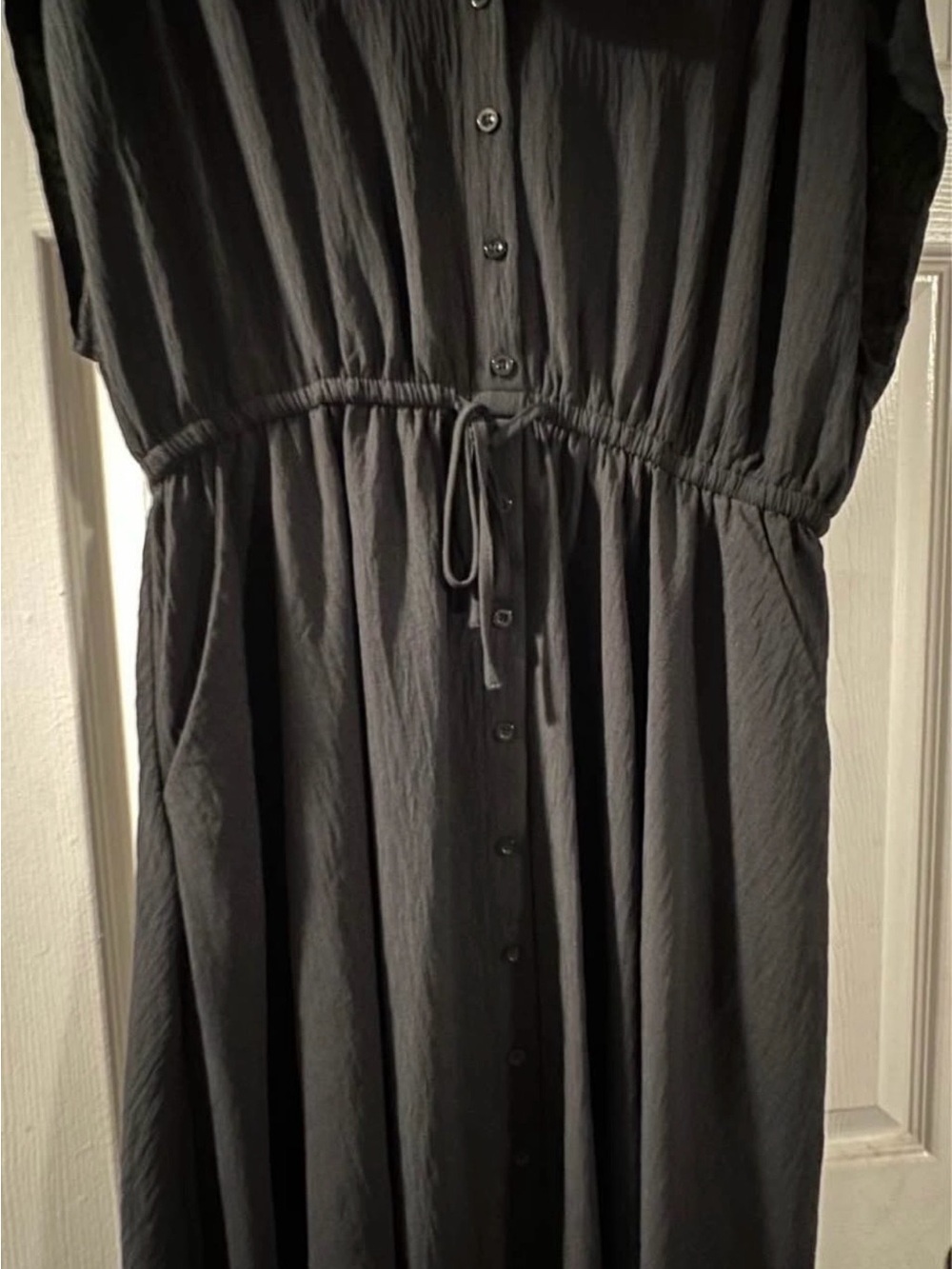 torrid NWT Black Dolman Midi Button-Front Dress with Tie Waist - Picture 2 of 9